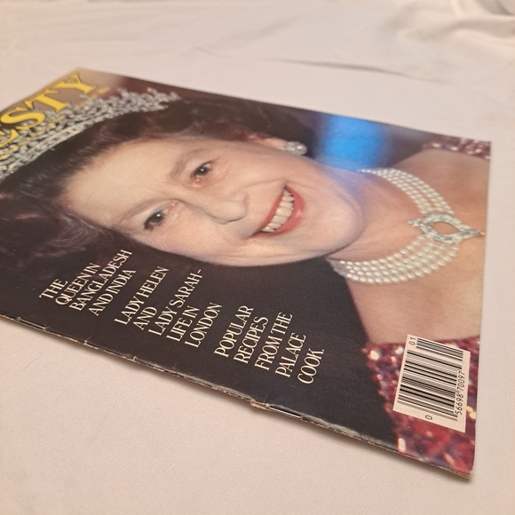 Majesty Magazine Volume 4 No 9 January 1984 Printed In England Royal Family - Picture 3 of 8